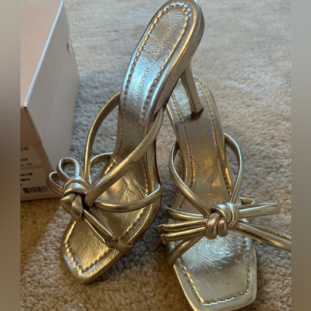 Loeffler Randall Margi Champagne Bow Heel
Size 9 - Picture 6 of 14